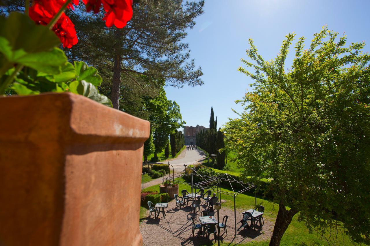 Aparthotel Casale San Galgano à Chiusdino Extérieur photo